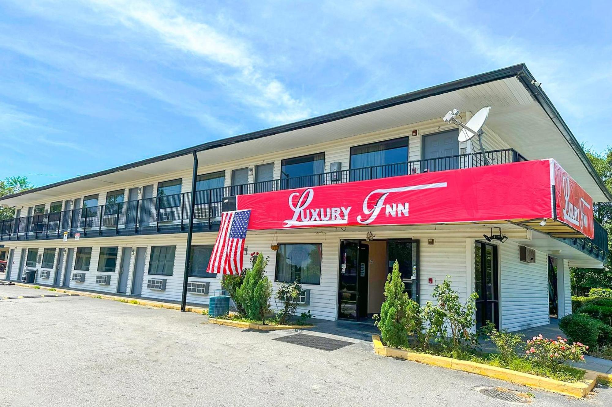 Luxury Inn By Oyo Albany Exterior foto