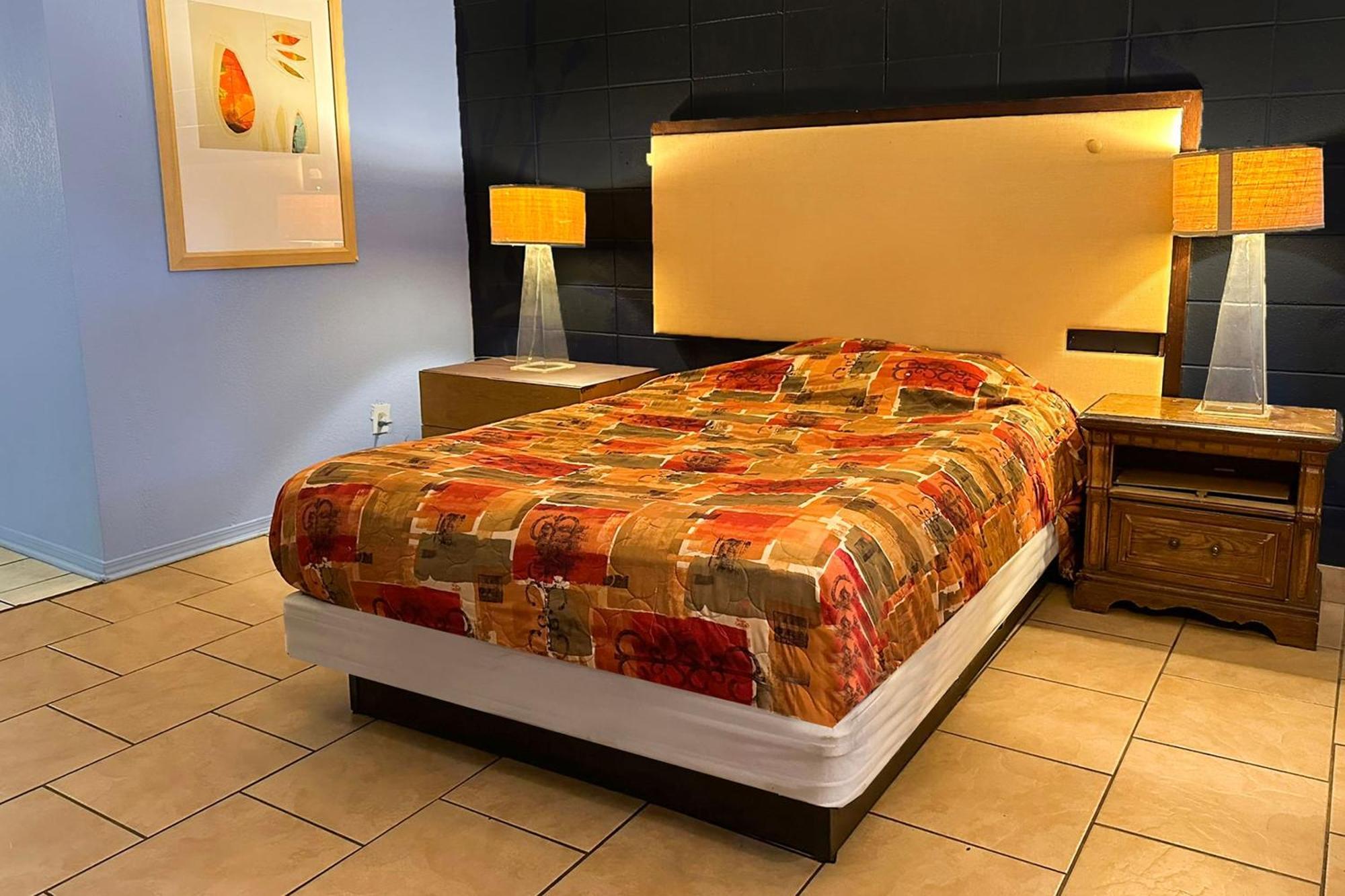 Luxury Inn By Oyo Albany Exterior foto